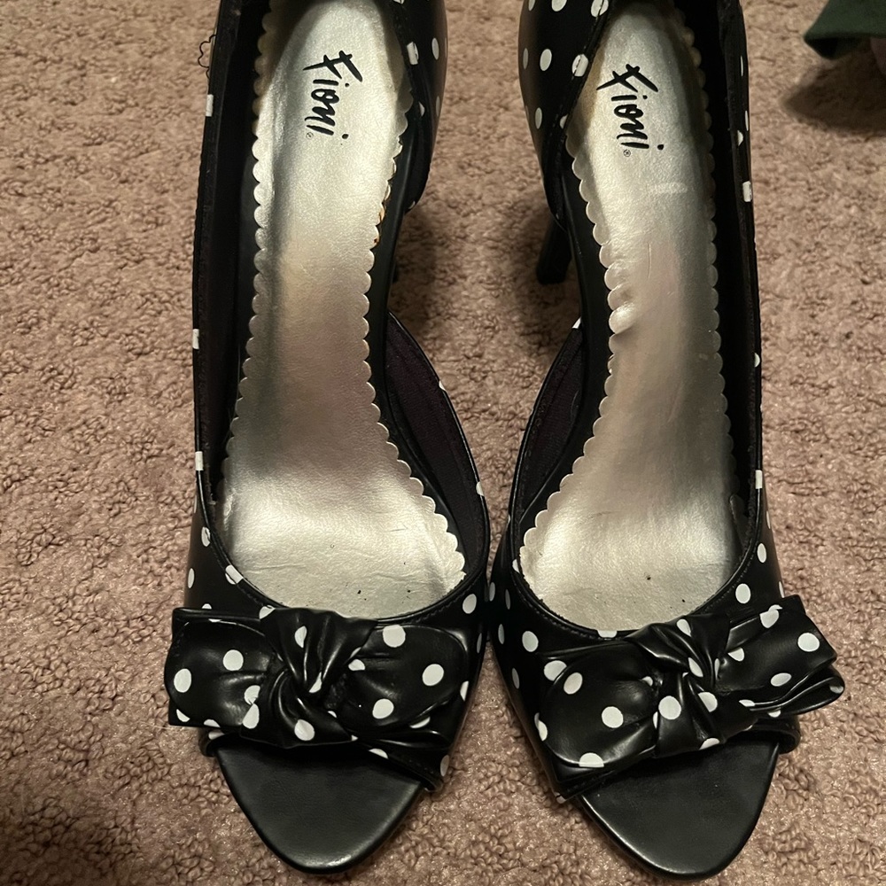 Black with white polka dot heels